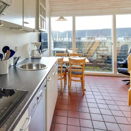 Apartment Ronia - 100m From The Sea By Interhome